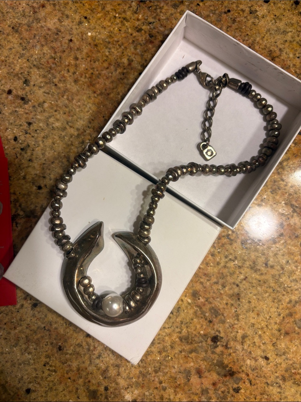 Uno de 50 Silver Beaded Horseshoe Pendant Necklace with Pearl Accent